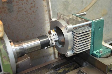 Cylinder Boring On A Lathe