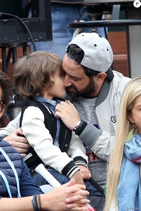 cyril hanouna et ses enfants