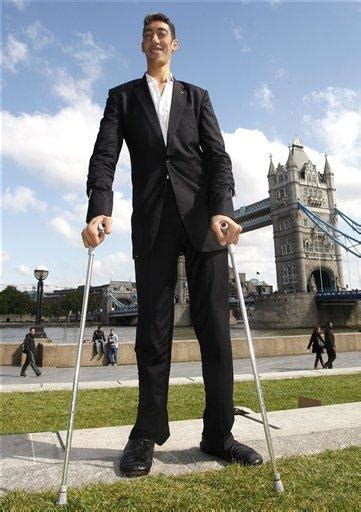 dünyanın en uzun insanı kimdir