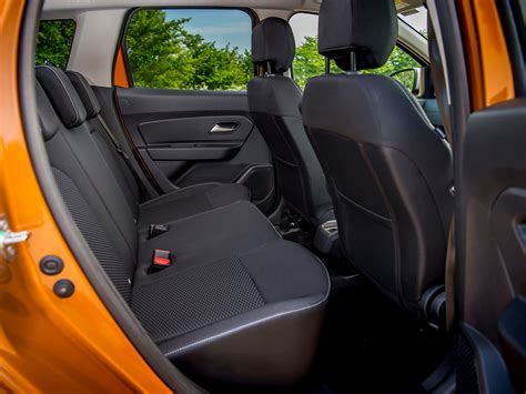 dacia duster car seats