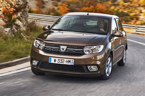 dacia sandero review 2017