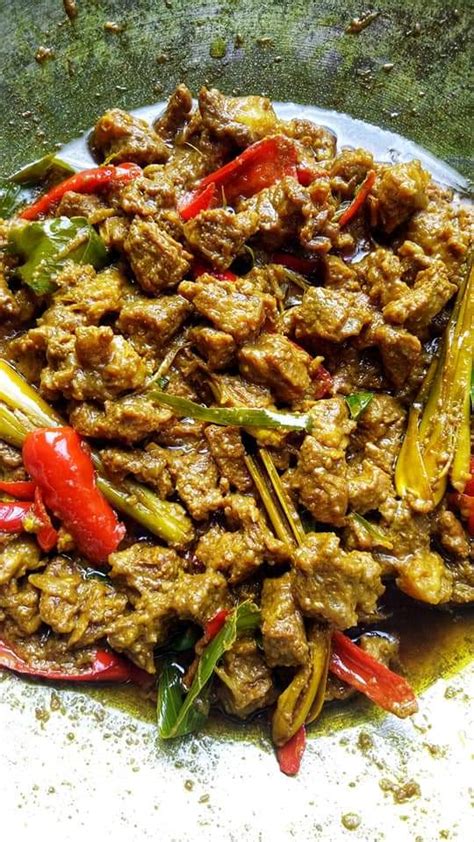 tupperwarebiru Daging Masak Asam