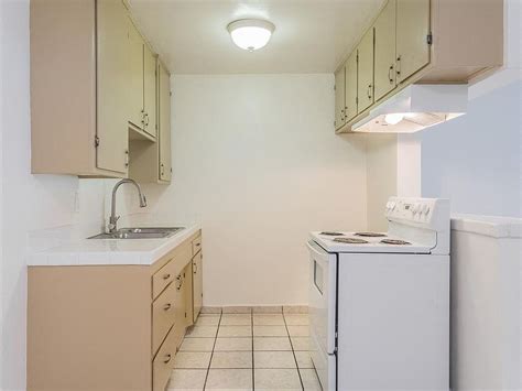 Daisy Kitchen Long Beach