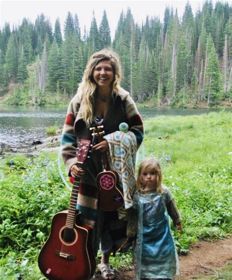 daisy shaninblake with