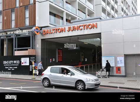 dalston junction station