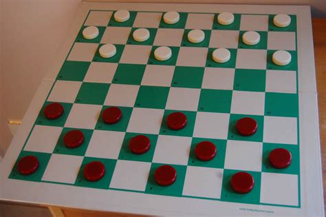 Dama Board Game In English
