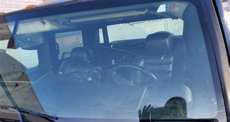 damaged windshield chicago il