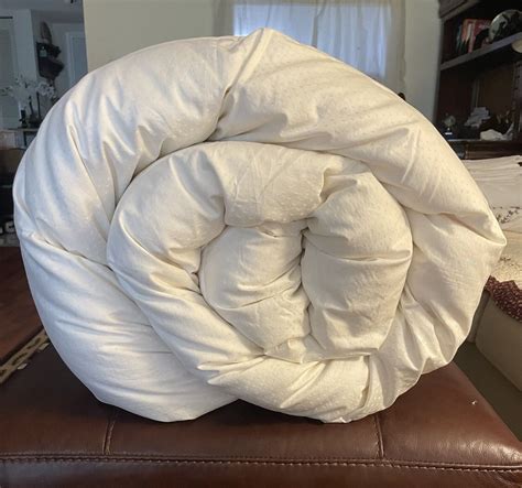 Damask Down Comforter Level 3