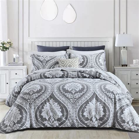 Damask Pattern Duvet Cover