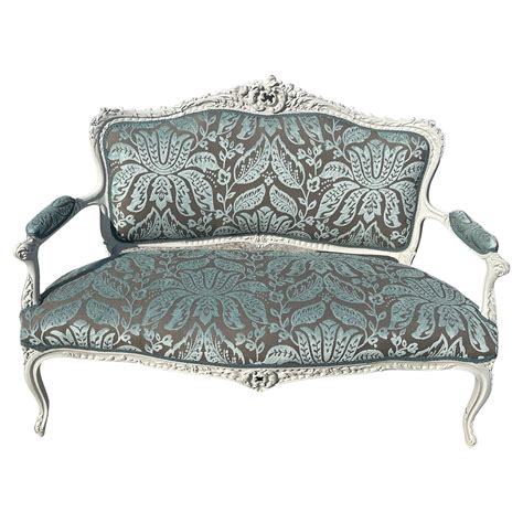 Damask Settee Meaning