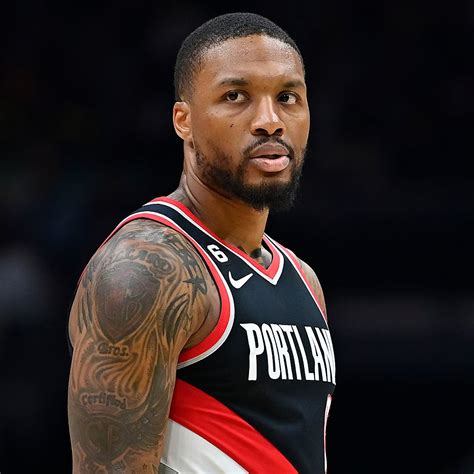 damian lillard points tonight