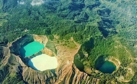 Danau Kelimutu