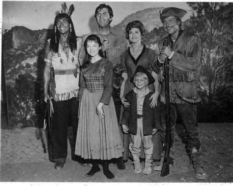 daniel boone tv cast