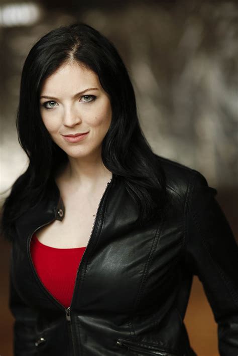 Unveiling the Style Secrets of Danielle Cole: A Fashion Icon You Don't Want to Miss