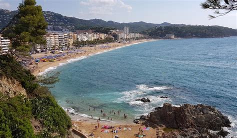 danielle naked lloret