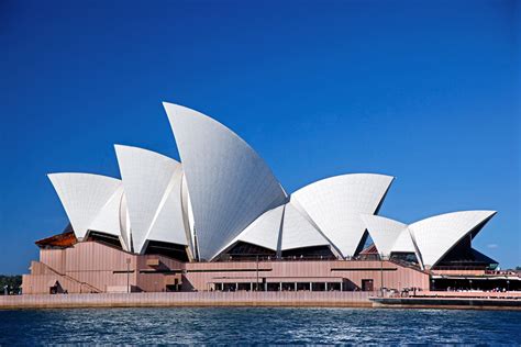 danish architect designed sydney opera house