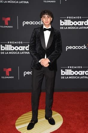 danny lux mexican singer height