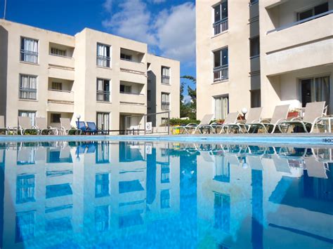 daphne hotel paphos cyprus