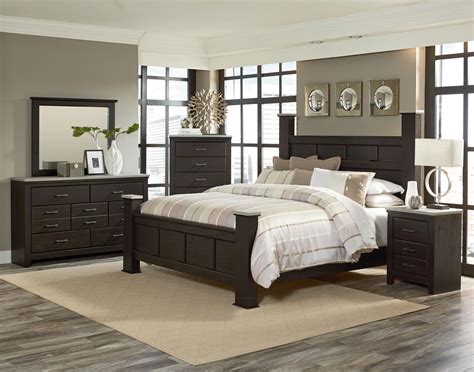 15 Elegant Black Masculine Bedroom Design Ideas moetoe