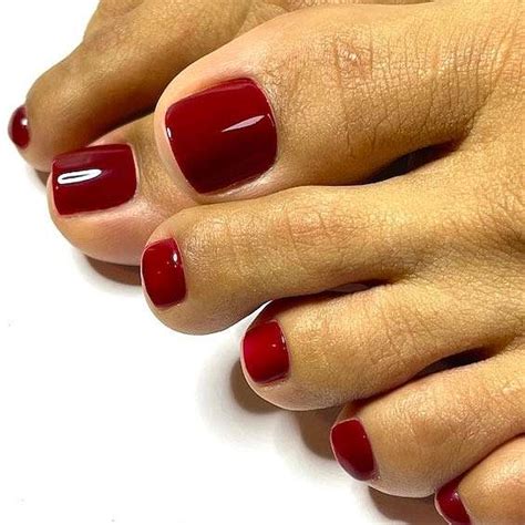 Dark Red Toe Nail Designs: A Guide to Eye-Catching Hues