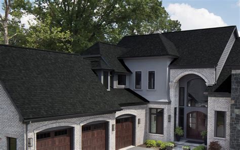 Owens Corning Oakridge 32.8sq ft Black Walnut Laminated Architectural