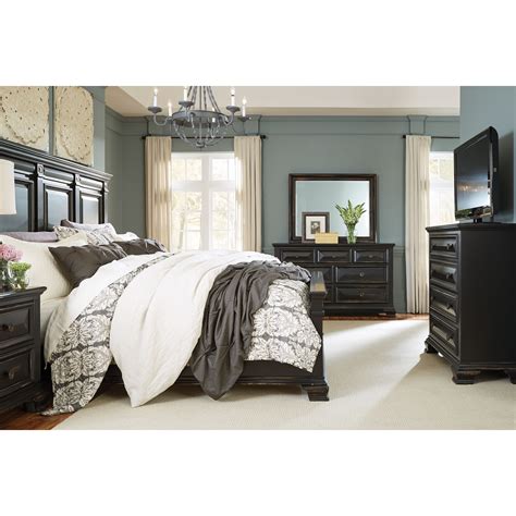 Darvin Furniture Bedroom Set