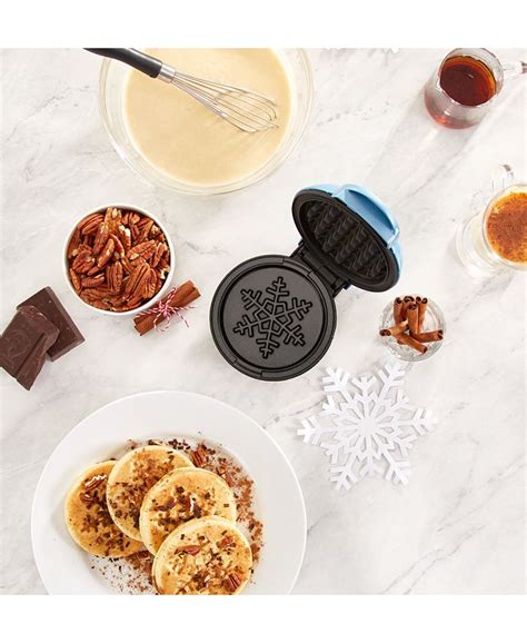 Dash Waffle Maker Snowflake