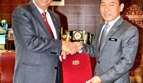 Datuk Seri Ismail Bakar / Ismail had worked with mof as the national