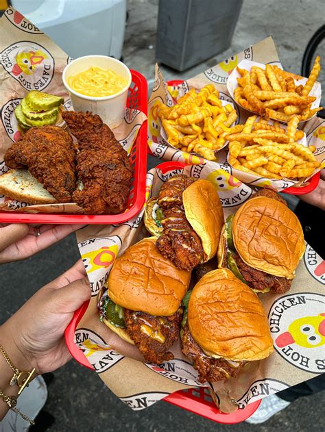 dave's hot chicken starting pay