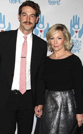 Photos Dave Abrams Net Worth