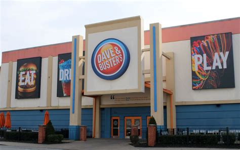 dave and busters careers
