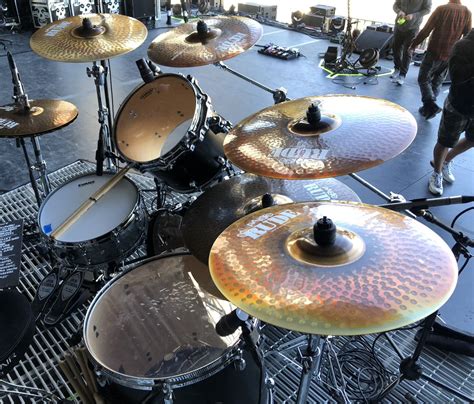 dave lombardo drum kit