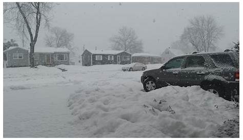 Davenport Iowa Winter 12292017 , IA Storm Brings Heavy