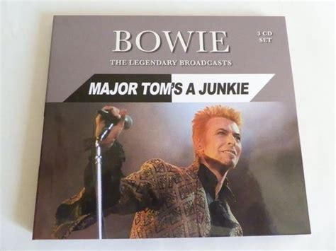 david bowie songs major tom's a junkie