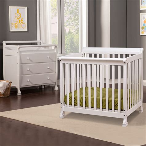 Davinci Mini Crib With Changing Table