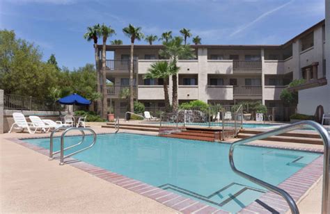 days inn tempe