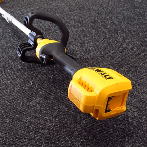 DeWalt DCST925 20V MAX 13 in Cordless String Trimmer (Tool + Battery