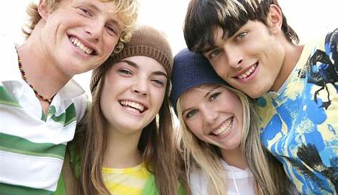 Jovenes del Siglo XXI: ¿De qué hablamos cuando nos referimos a los jóvenes?
