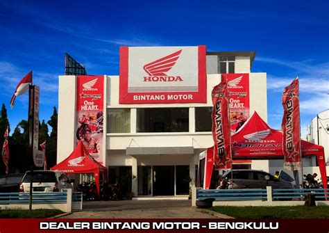 Dealer Motor Honda Padang