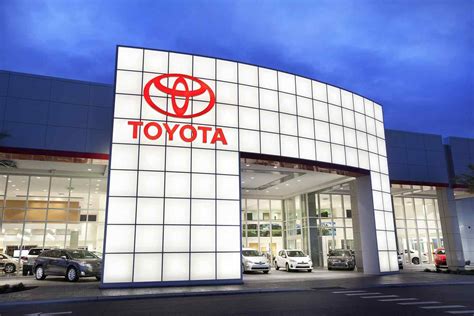Plan Your Historic Portland Car Dealer Tour with Our Map Moto Arigato