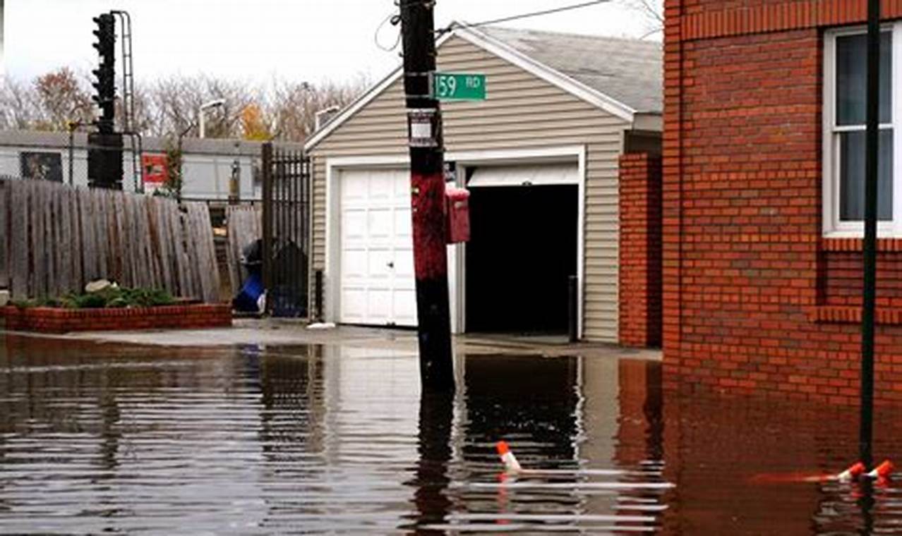 dealing with insurance adjuster after water damage