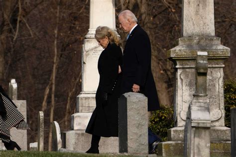 death of joe biden's wife and daughter