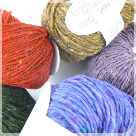 debbie bliss donegal luxury tweed aran yarn