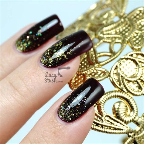 5.  Gold Glitter Gradient