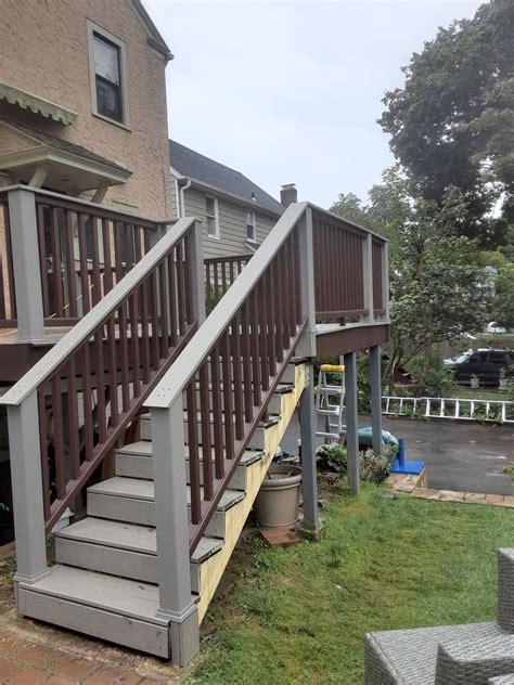 deck contractor