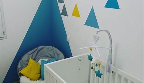 Deco Chambre Bebe Triangle Habillez Les Murs De Manière élégante Avec Un Papier Peint