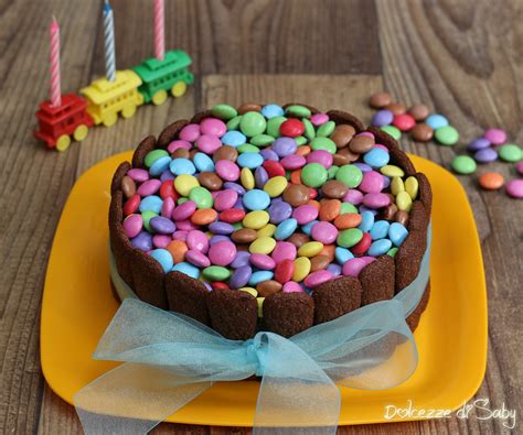 Come decorare una torta al cioccolato per bambini Torte