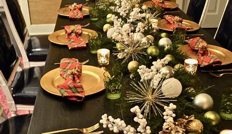 Decorate Christmas Table On A Budget