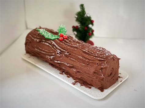 Decorating A Christmas Yule Log