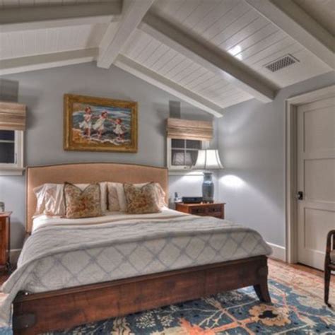 Decorating Bedroom With Low Ceilings